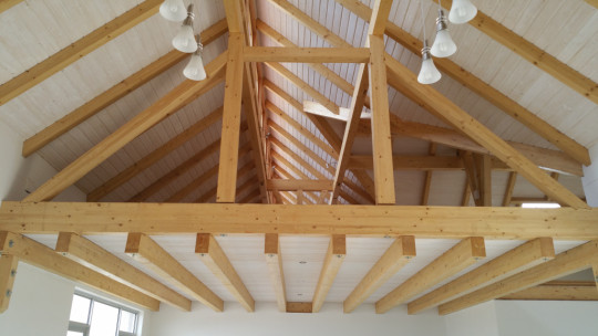Timber roof structures